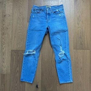 Levi's Wedgie Icon Denim Taper Jeans - Size 28 - EUC - Light Distressed Wash